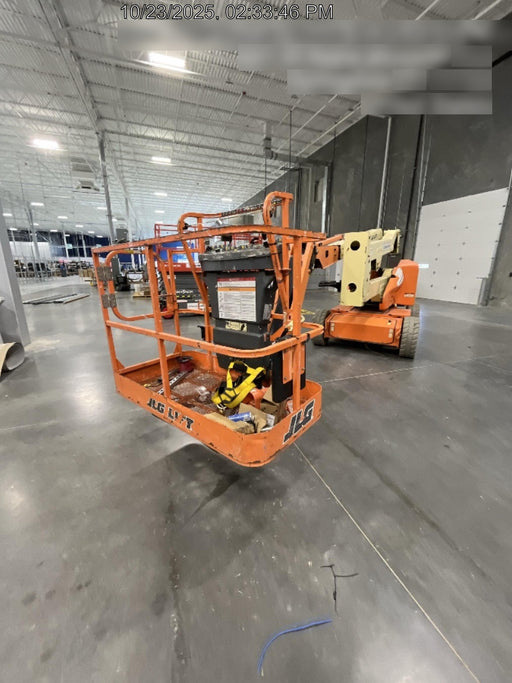 2019 JLG E450AJ