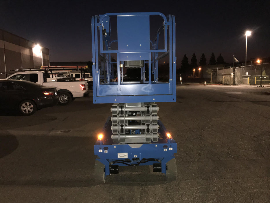 2020 Genie GS-3246 Standard, Folding full height swing gate, 800W Inverter