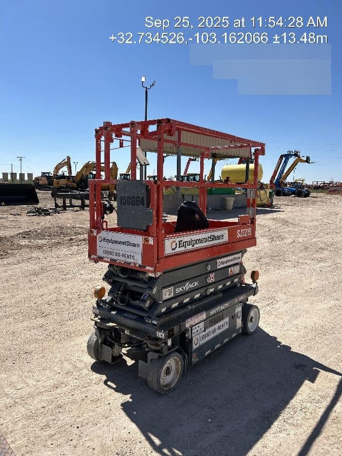2021 SKYJACK SJ3219