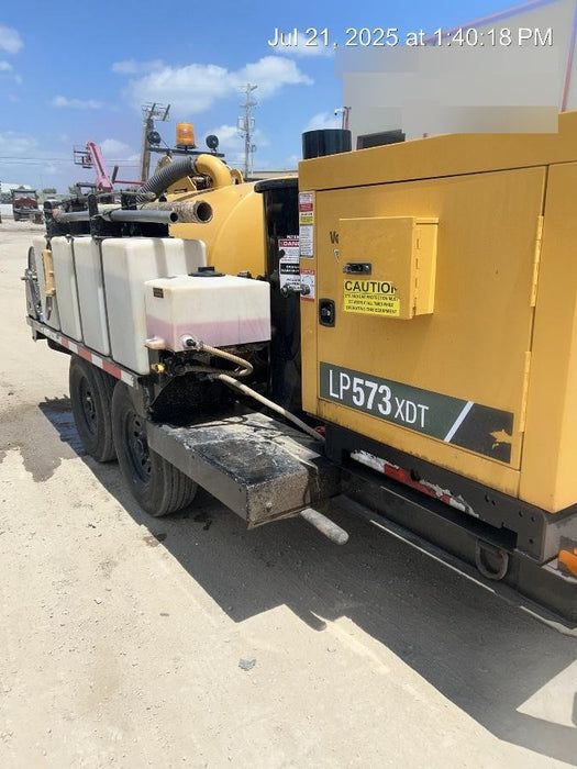 2023 Vac-Tron LP573XDT T4 Koehler Diesel Engine, 500 Gallon Debris Tank, x2 100 Gallon Water Tanks