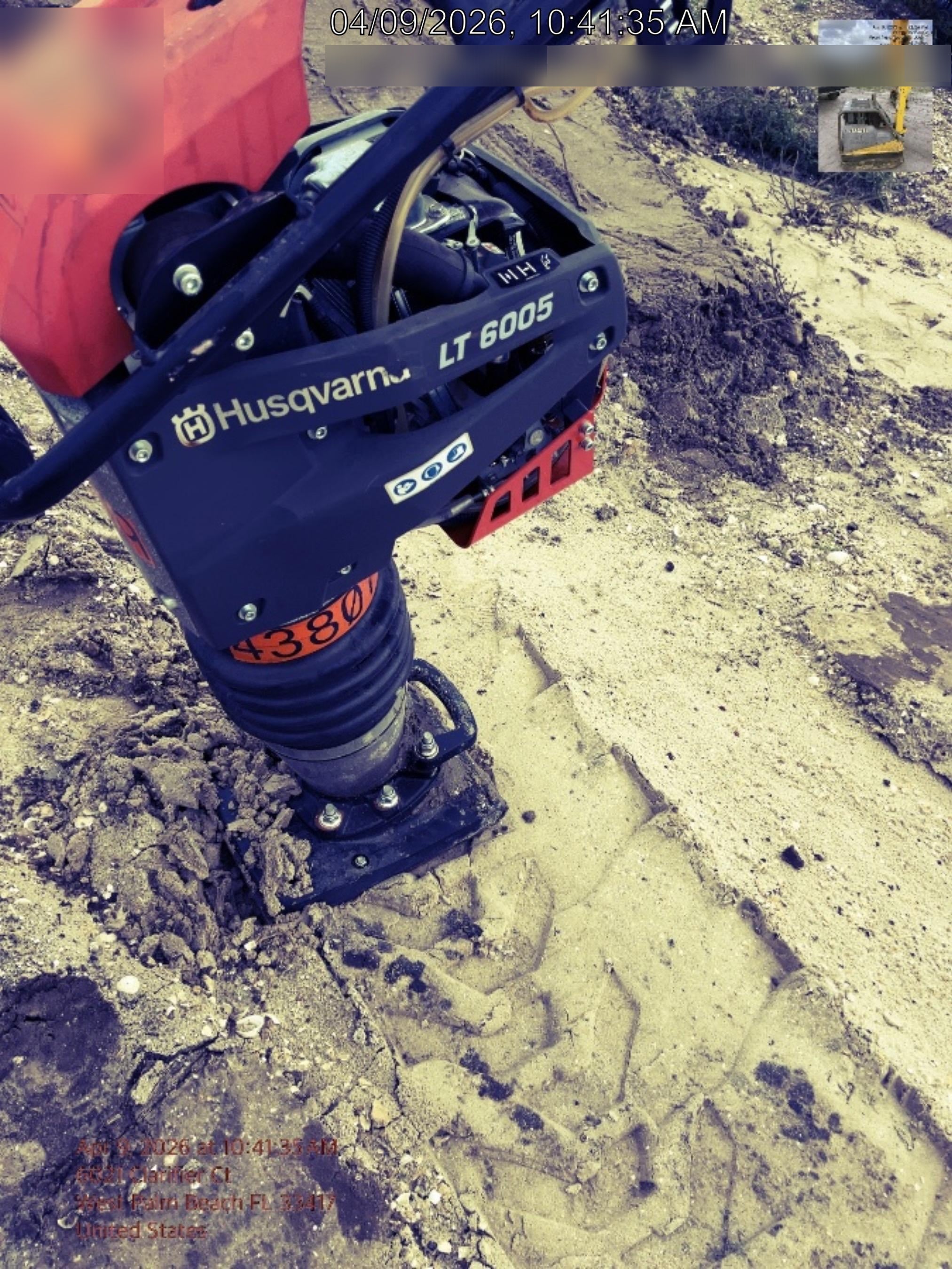 2024 HUSQVARNA LT6005
