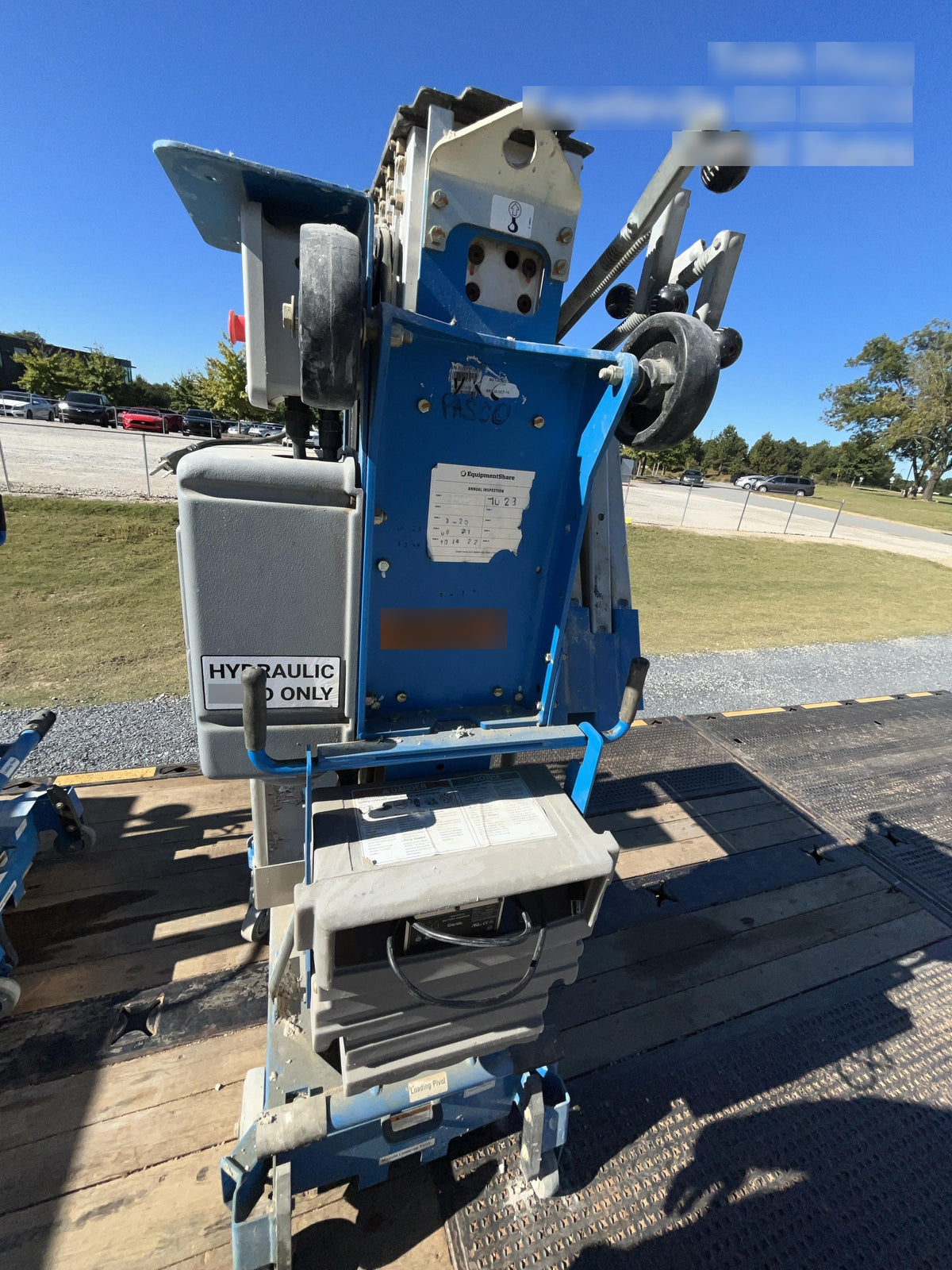 2019 GENIE AWP-30S