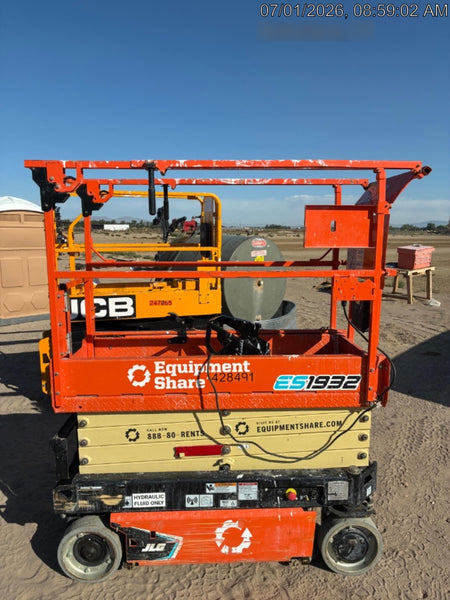 2024 JLG ES1932