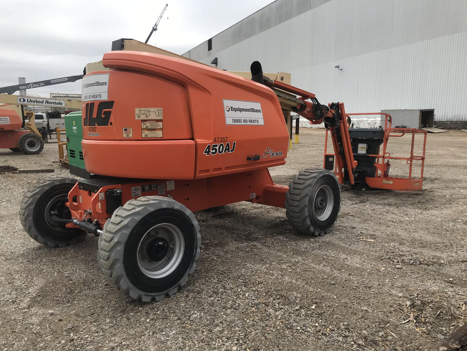 2019 JLG 450AJ