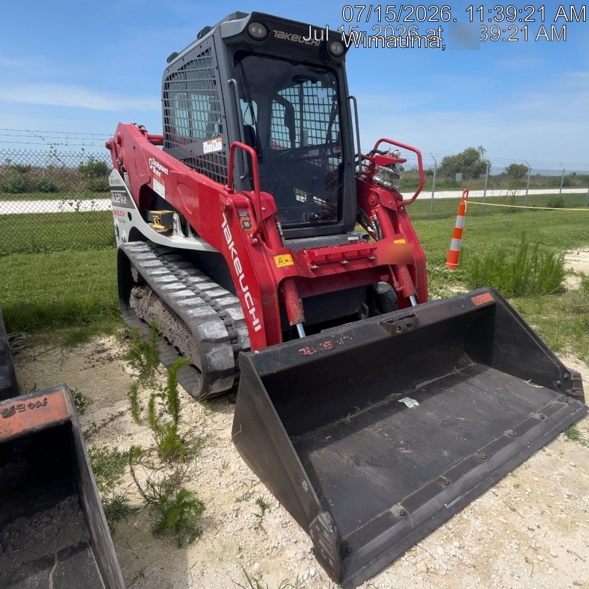 2025 TAKEUCHI 80" Smooth Bucket - Takeuchi