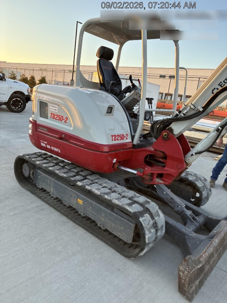 2025 TAKEUCHI TB250-2R