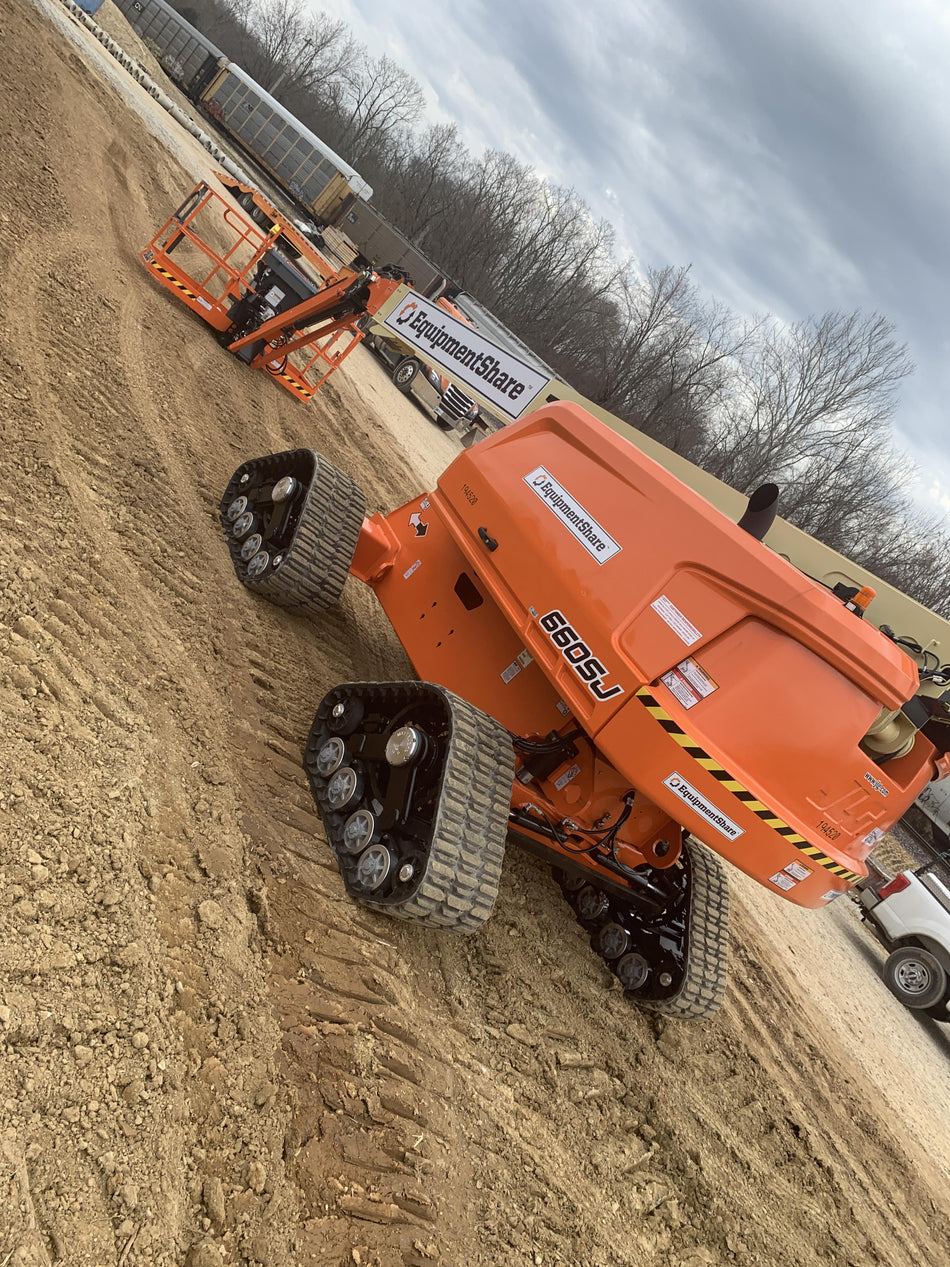 2021 JLG 660SJ Quad Track