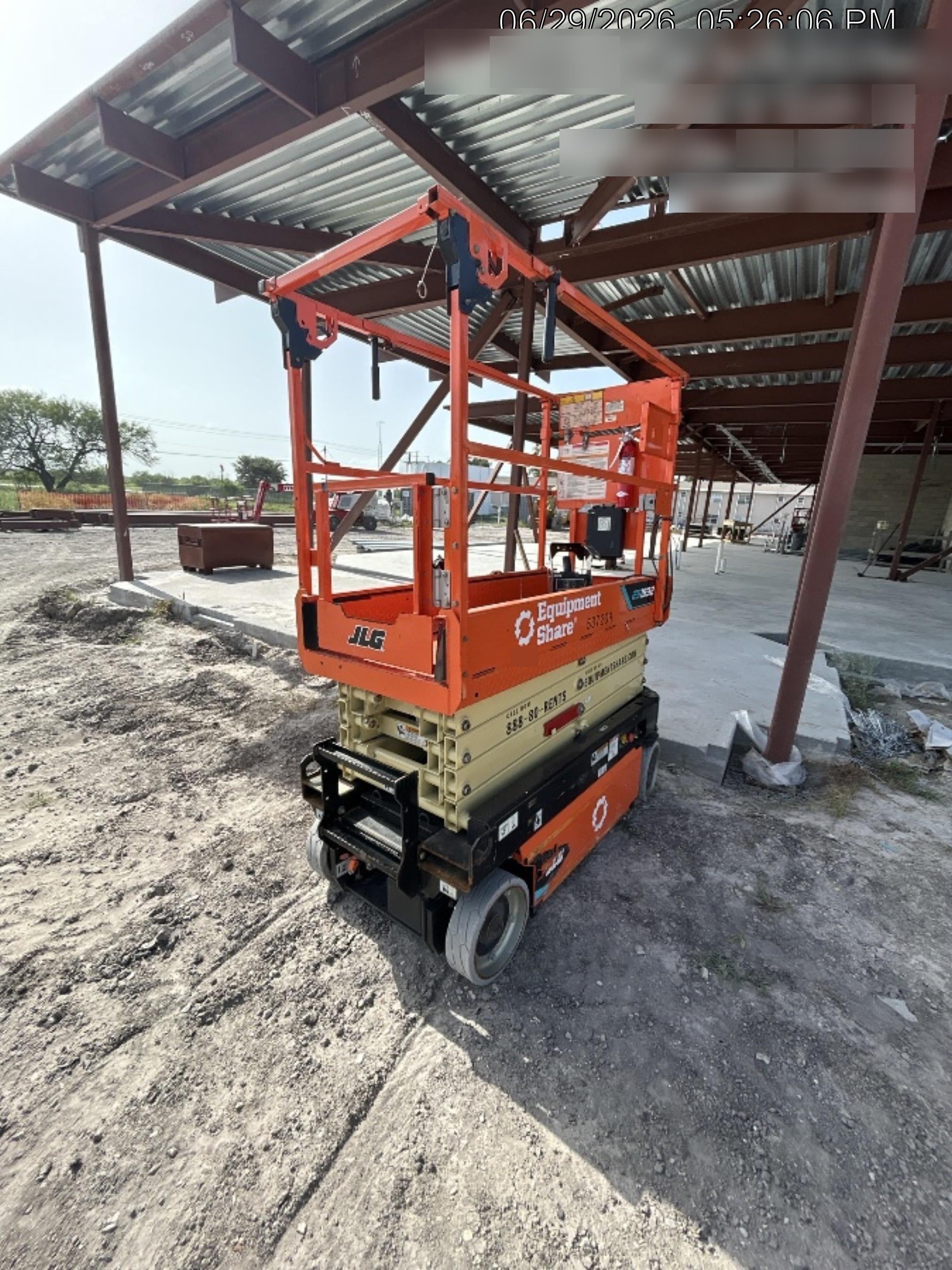 2025 JLG ES1932
