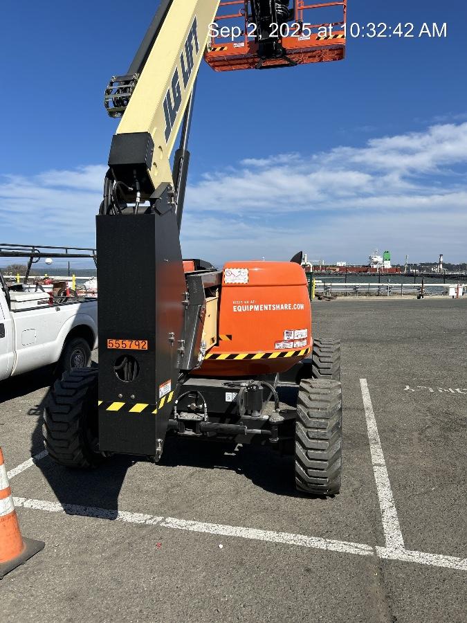 2025 JLG 600AJ