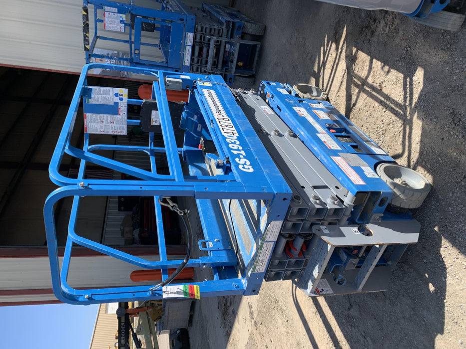 2019 Genie GS-1930 Fixed Rails with Chain Entry