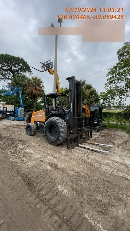 2023 CASE 588H