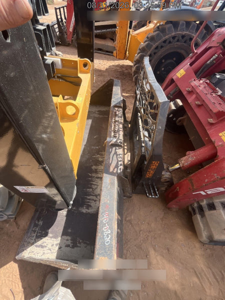 2022 PALADIN 48" Pallet Forks - Paladin