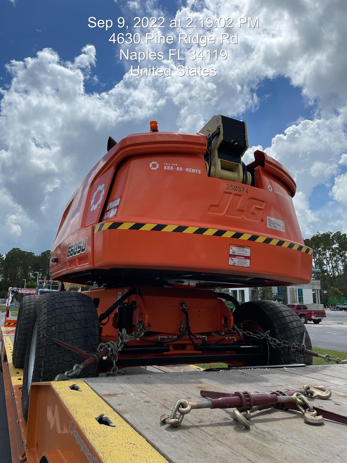 2022 JLG 660SJ