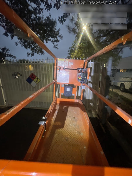 2022 JLG ES1932