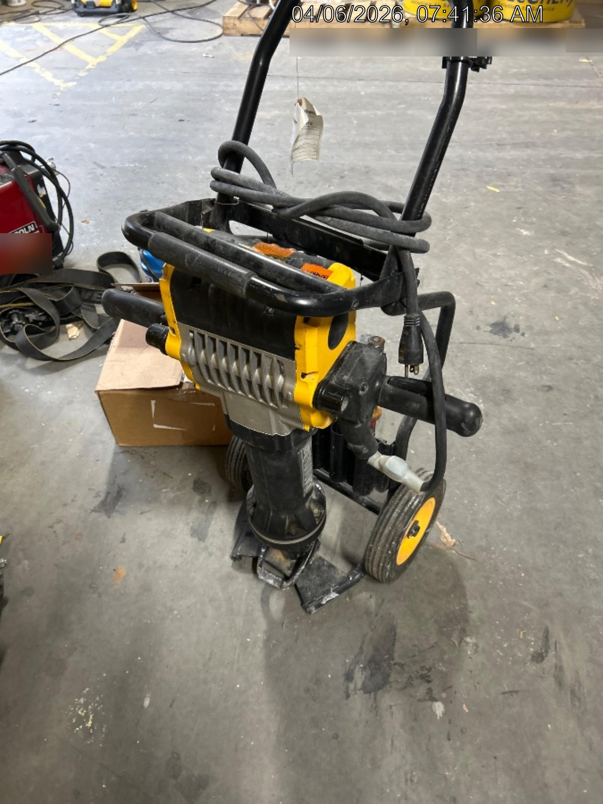 2020 DEWALT D25980K