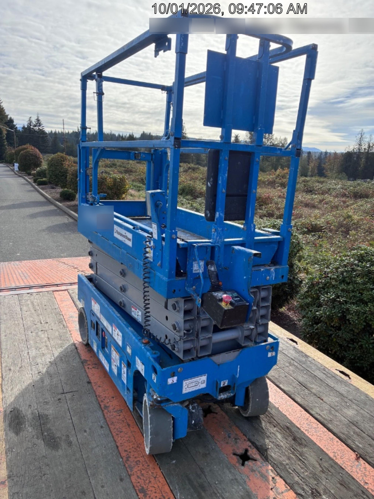 2020 Genie GS-1930 Solid Non Marking Tires, Beacon, Folding rails with half height swing gate