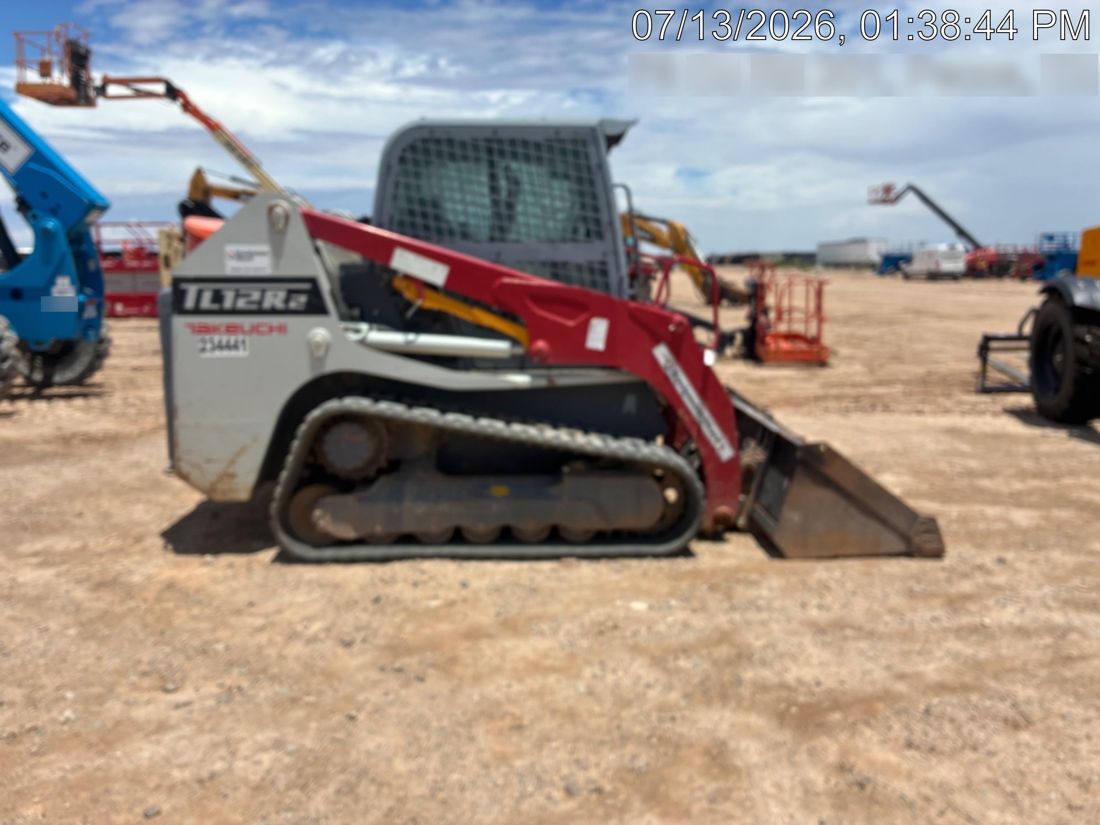 2022 TAKEUCHI TL12R2-CR
