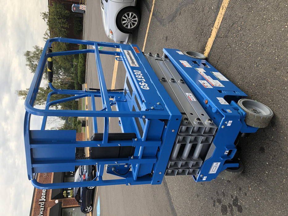 2020 Genie GS-1930 Fixed rails with chain entry gate - Pre A92.20, 800W Inverter