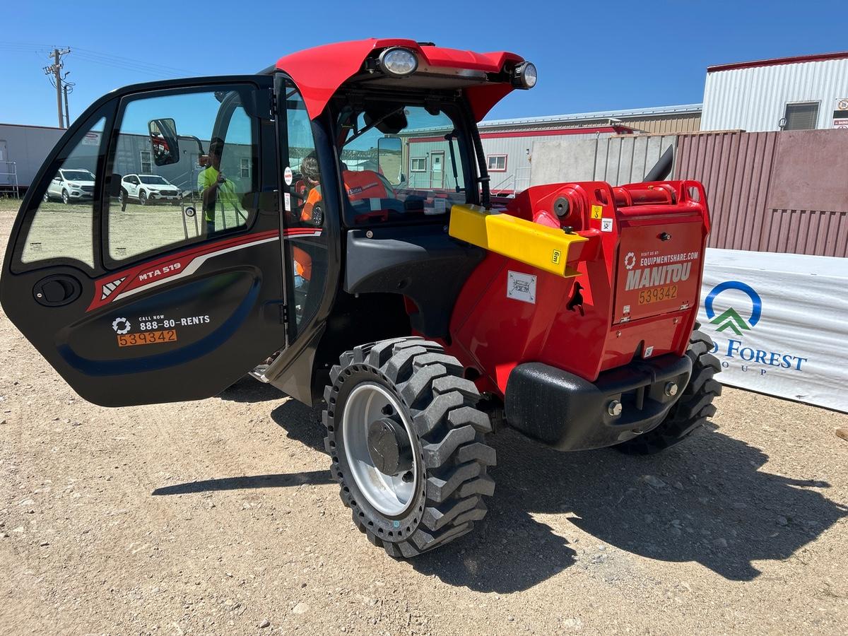 2025 MANITOU MTA519