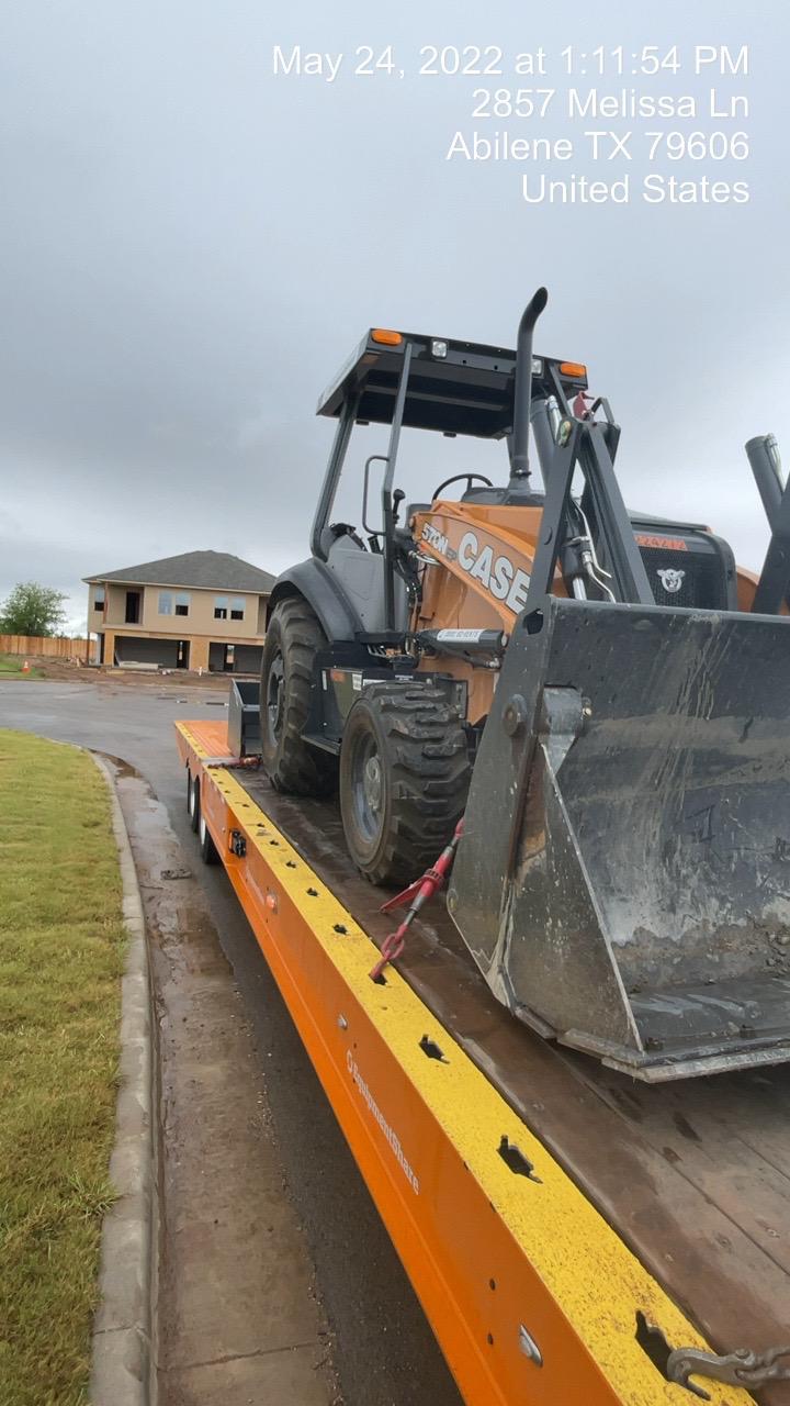 2022 CASE 570N EP