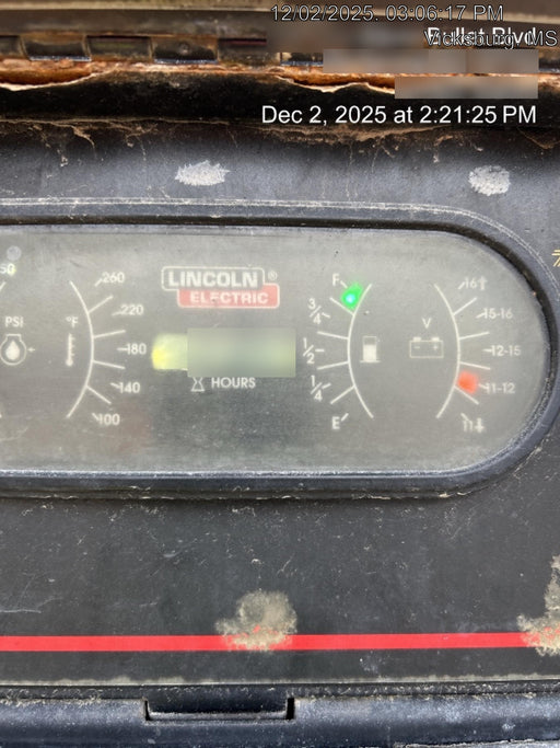 2018 Lincoln Electric Vantage 435 Lincoln Vantage 435 Welder Ready-Pak 3 w/Trailer, Fender/Light Kit, and Cable Rack