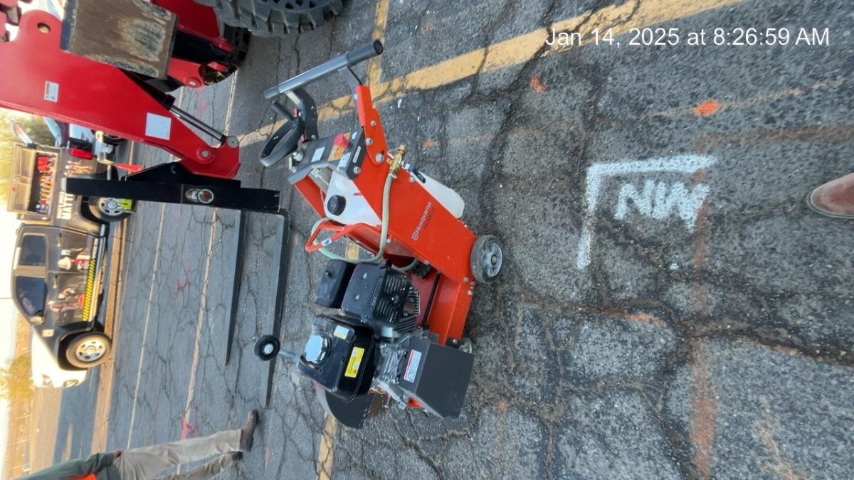 2024 HUSQVARNA FS 400 LV