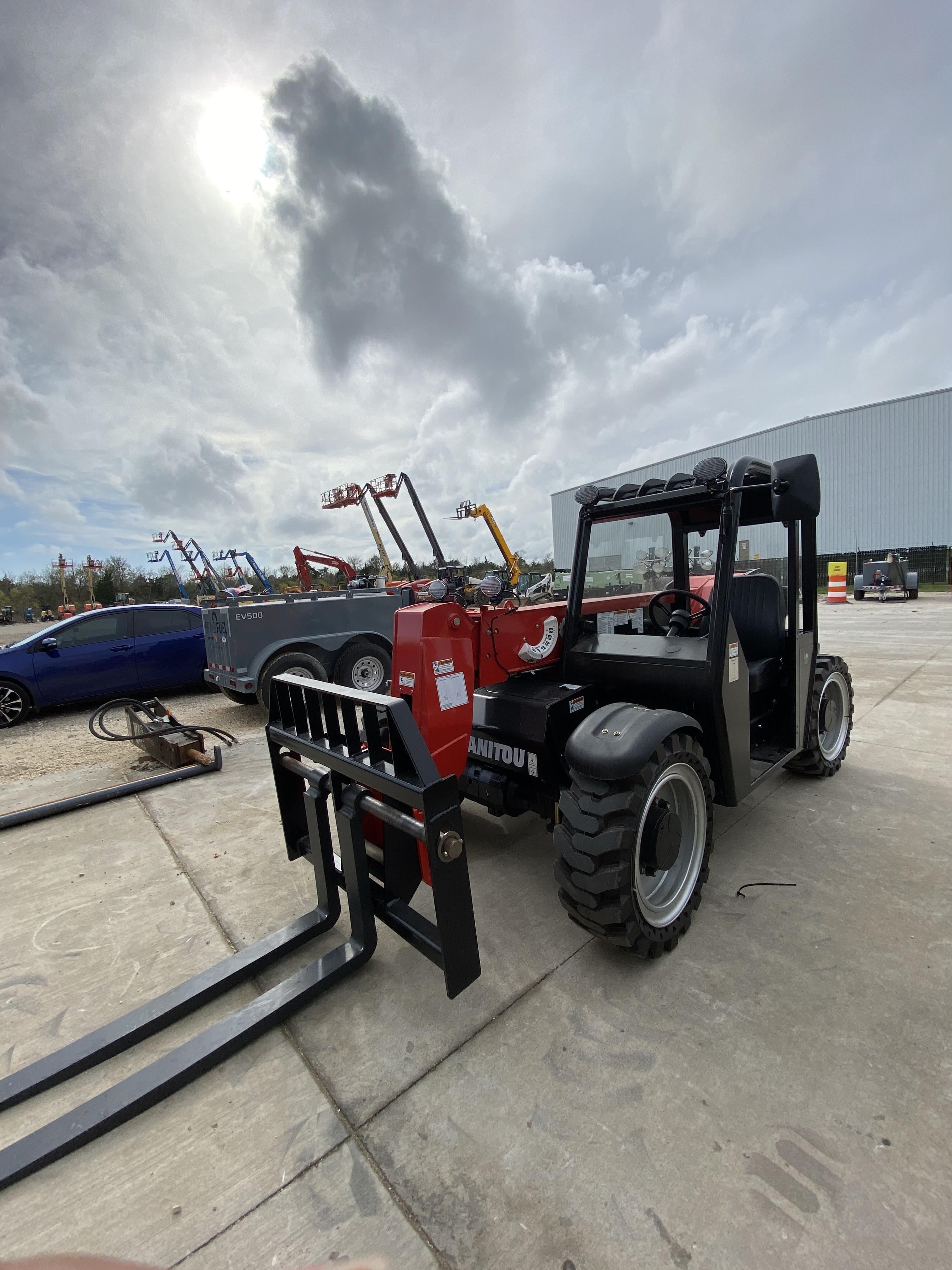 2021 MANITOU MTA5519