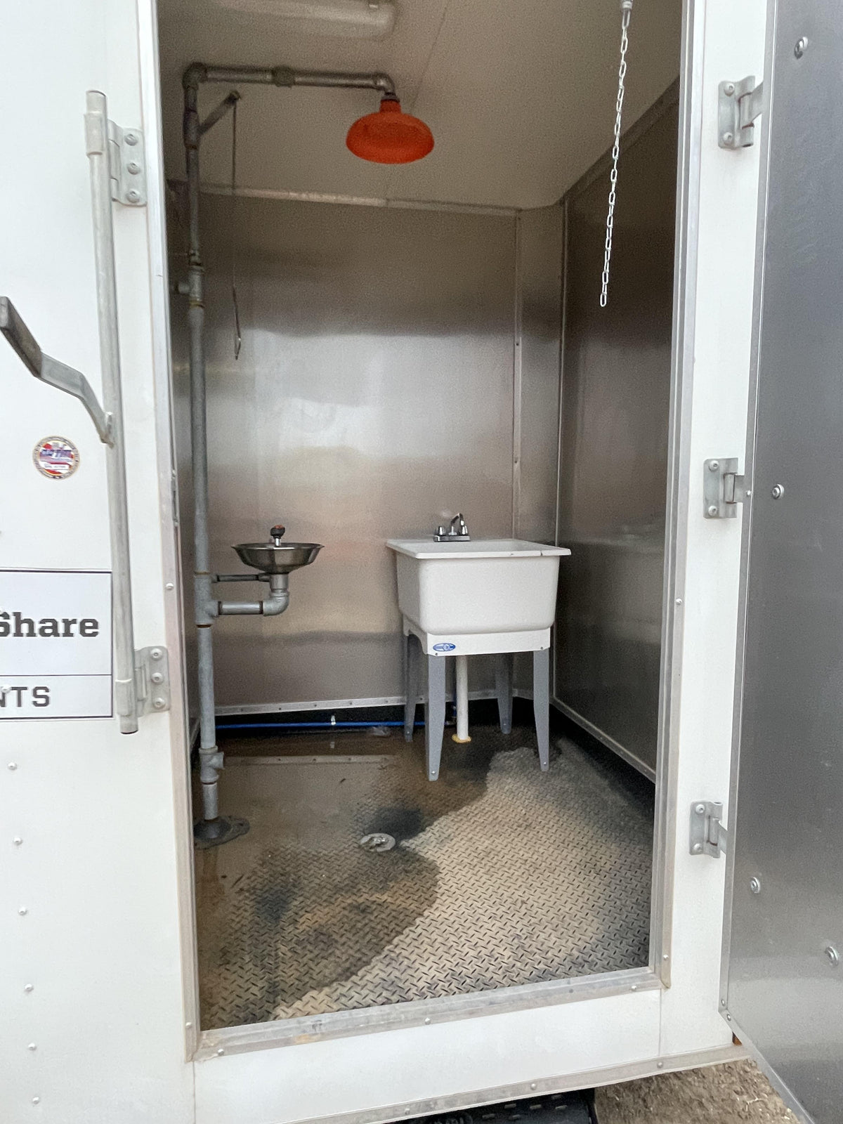 2019 LARK UNITED Shower Trailer