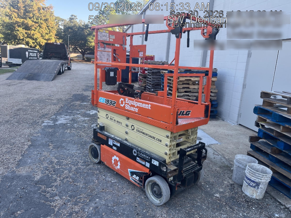 2024 JLG ES1932