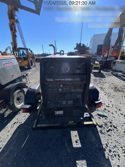 2021 Lincoln Electric Vantage 322 Vantage 322 Ready Pak 3 w/ Decals, ORANGE (includes trailer, cable rack, fender light kit) NO Telematics