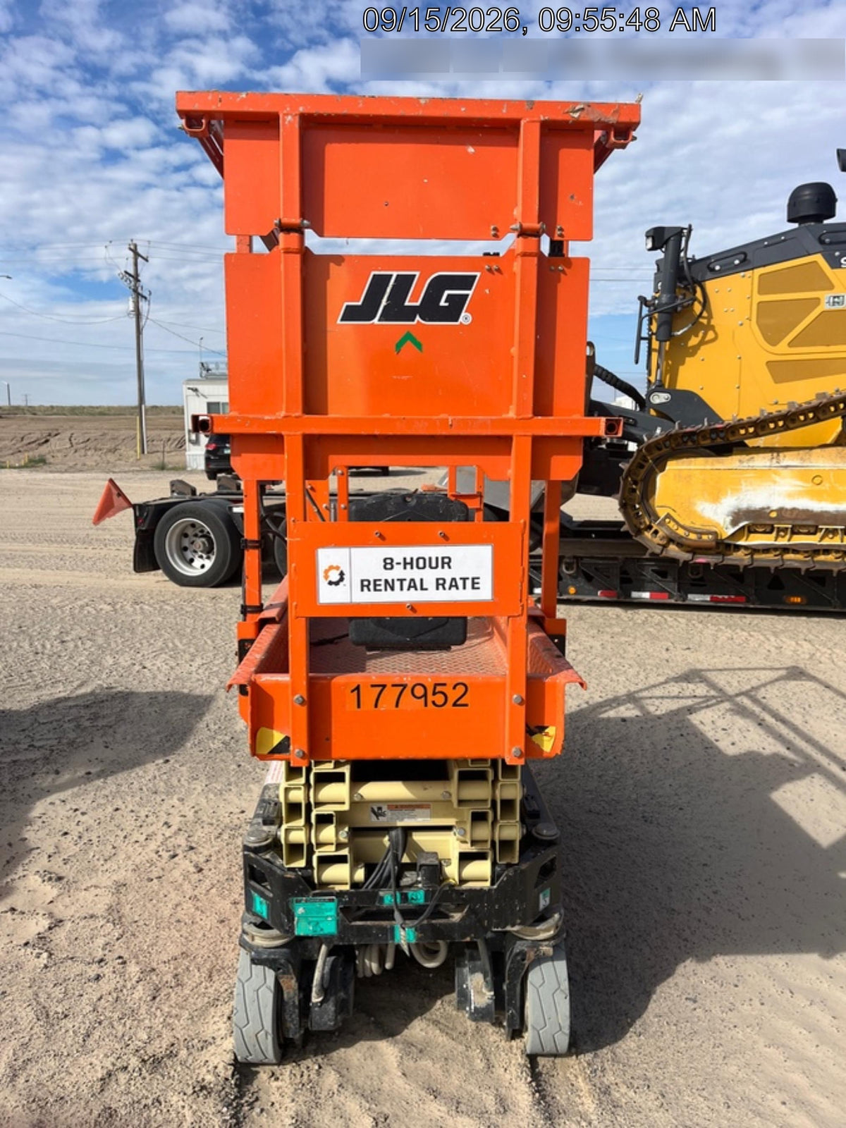 2021 JLG ES1932
