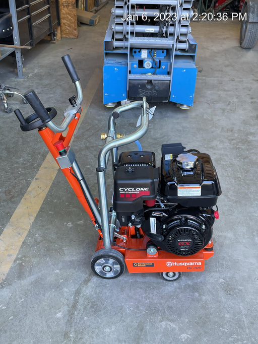 2022 HUSQVARNA FS309