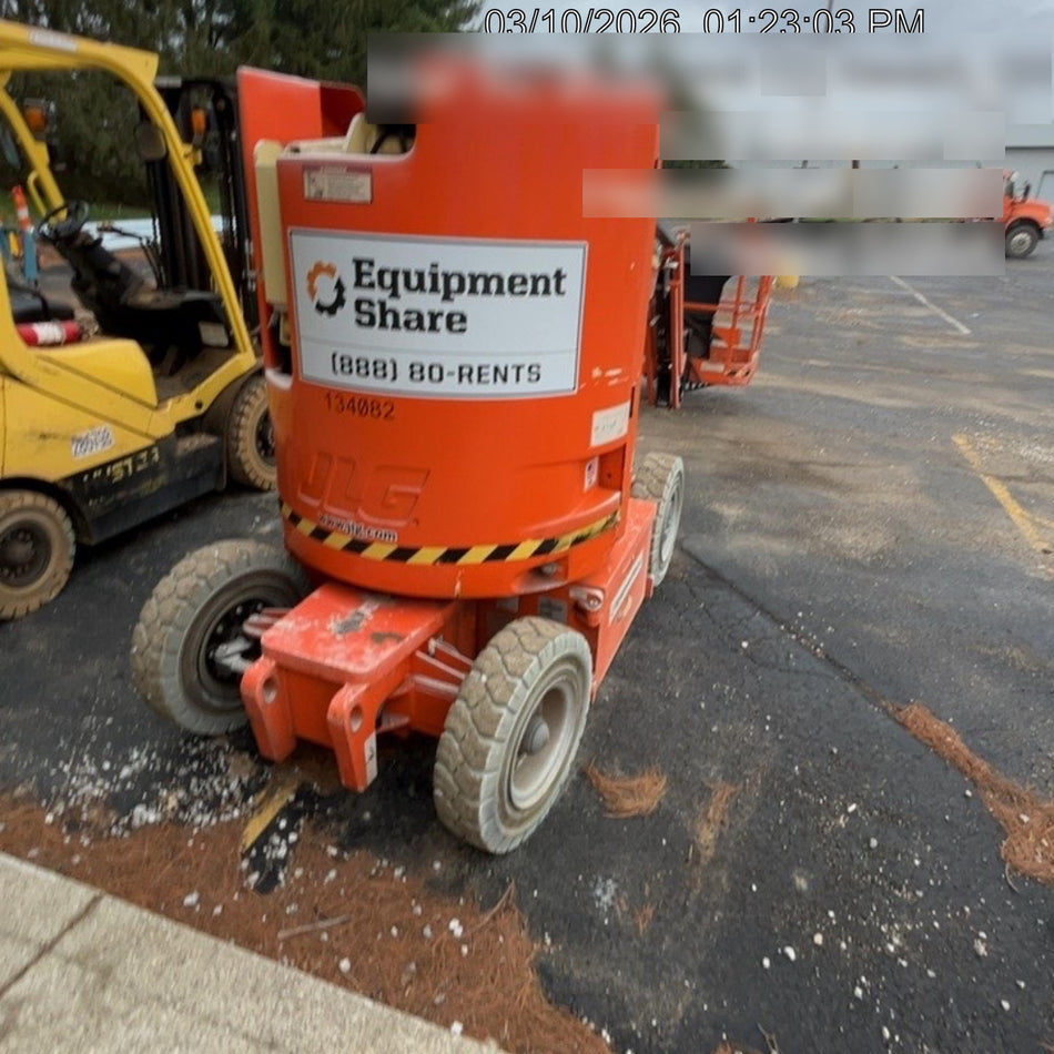 2021 JLG E300AJP