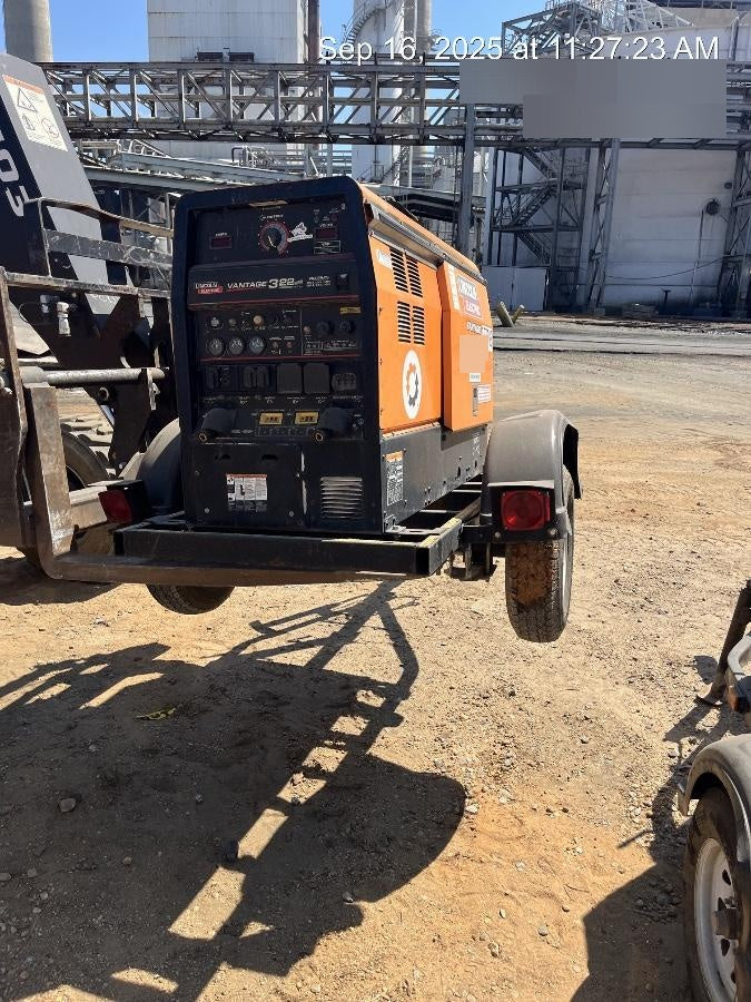 2021 Lincoln Electric Vantage 322 Vantage 322 Ready Pak 3 w/ Decals, ORANGE (includes trailer, cable rack, fender light kit) NO Telematics