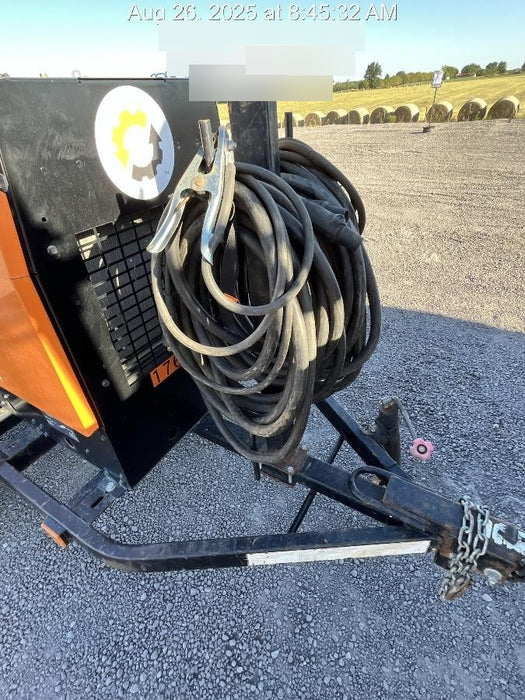 2021 Lincoln Electric Vantage 322 Vantage 322 Ready Pak 3 w/ Decals, ORANGE (includes trailer, cable rack, fender light kit) NO Telematics