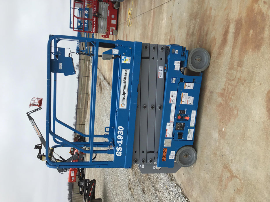 2019 Genie GS-1930 Fixed Rails with Chain Entry