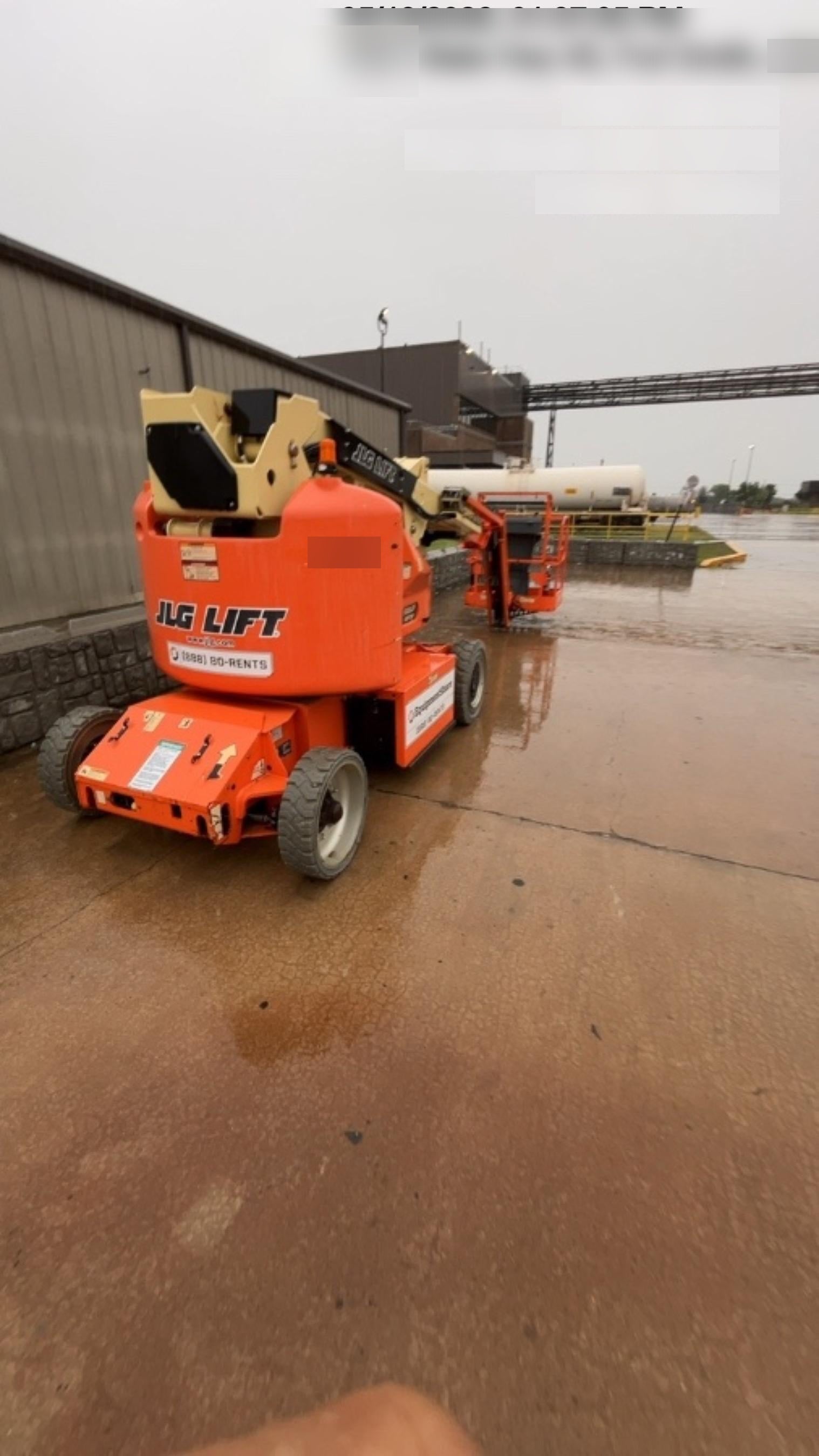 2019 JLG E400AJPN