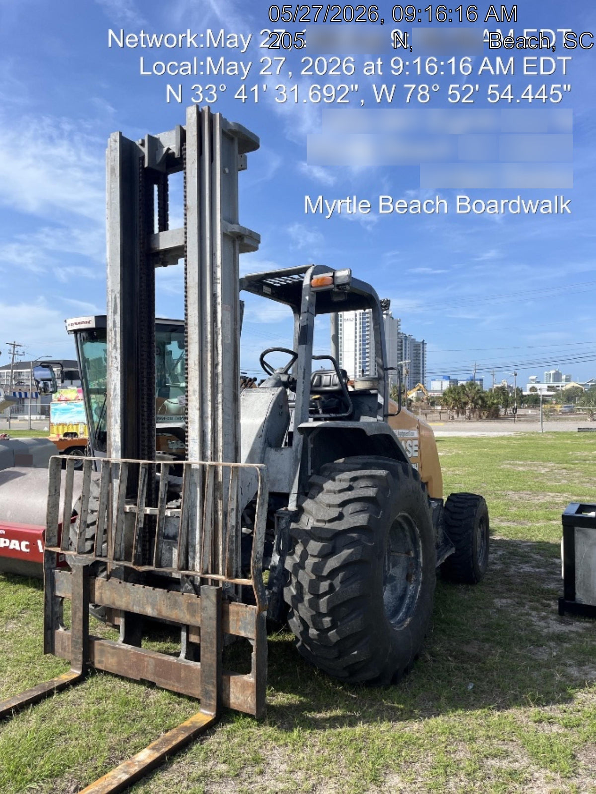 2023 CASE 588H