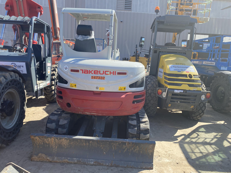 2021 TAKEUCHI TB250-2