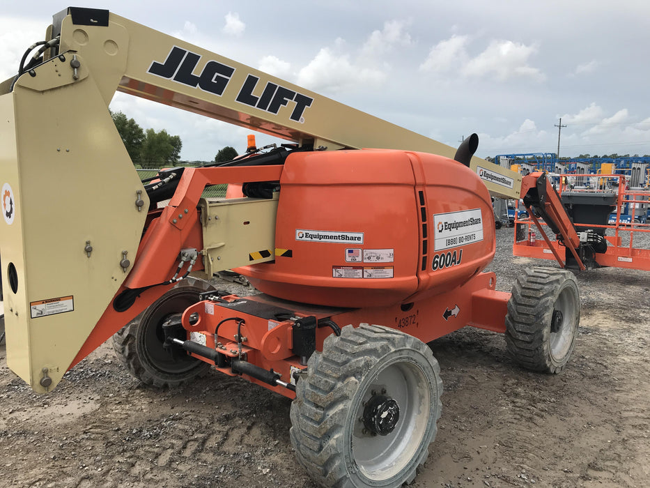 2019 JLG 600AJ