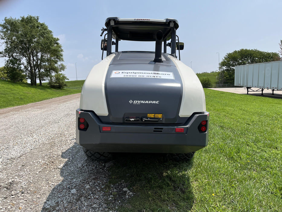 2023 DYNAPAC CA2500D