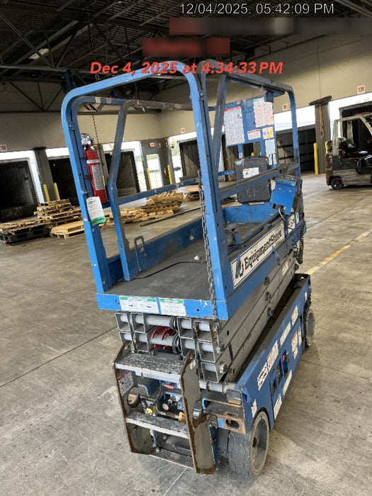 2017 Genie GS-1930 Genie GS-1930 Lift w/Fixed Rail and Chain Entry
