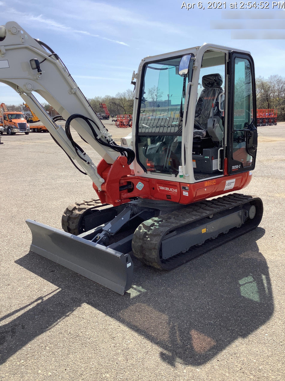 2020 TAKEUCHI TB250-2C