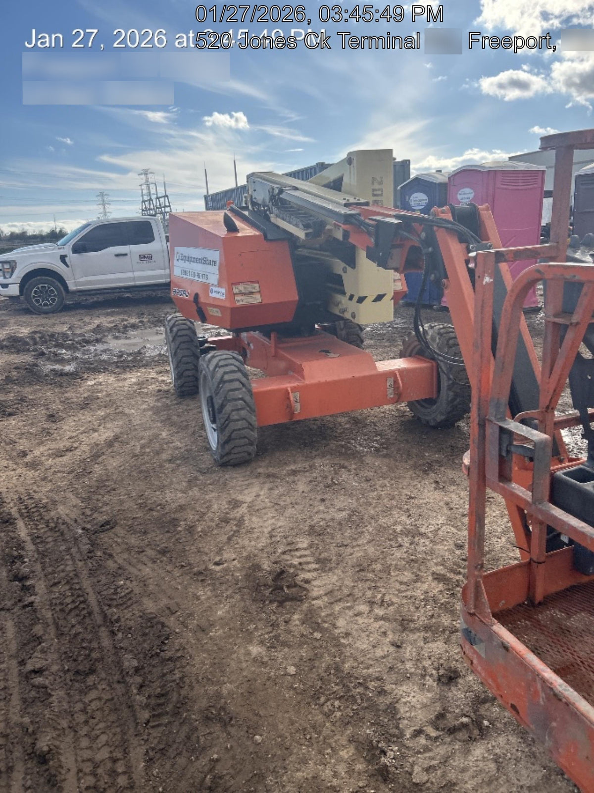 2022 JLG 340AJ