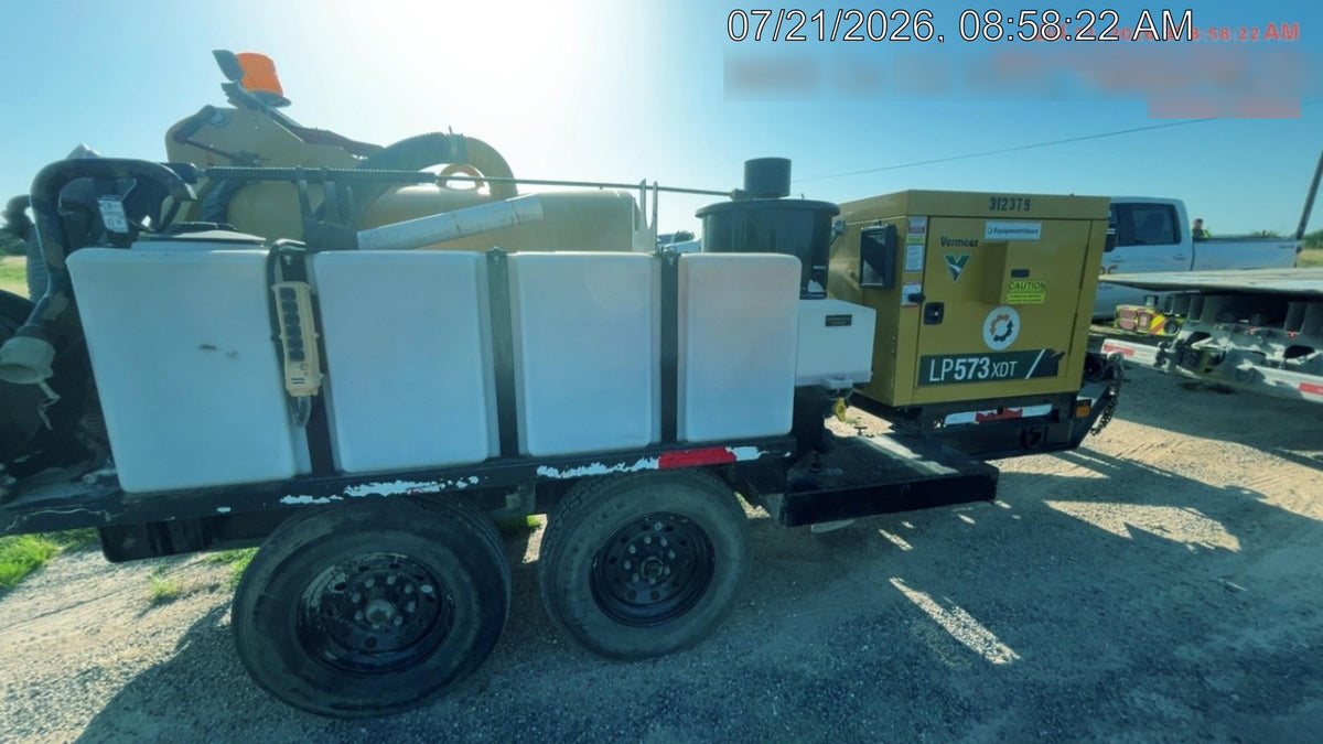 2023 Vac-Tron LP573XDT T4 Koehler Diesel Engine, 500 Gallon Debris Tank, x2 100 Gallon Water Tanks
