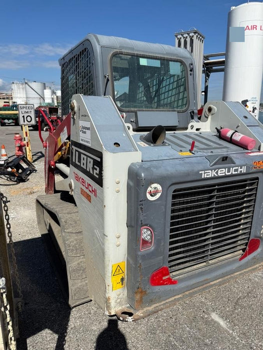 2022 TAKEUCHI TL8R2-CR
