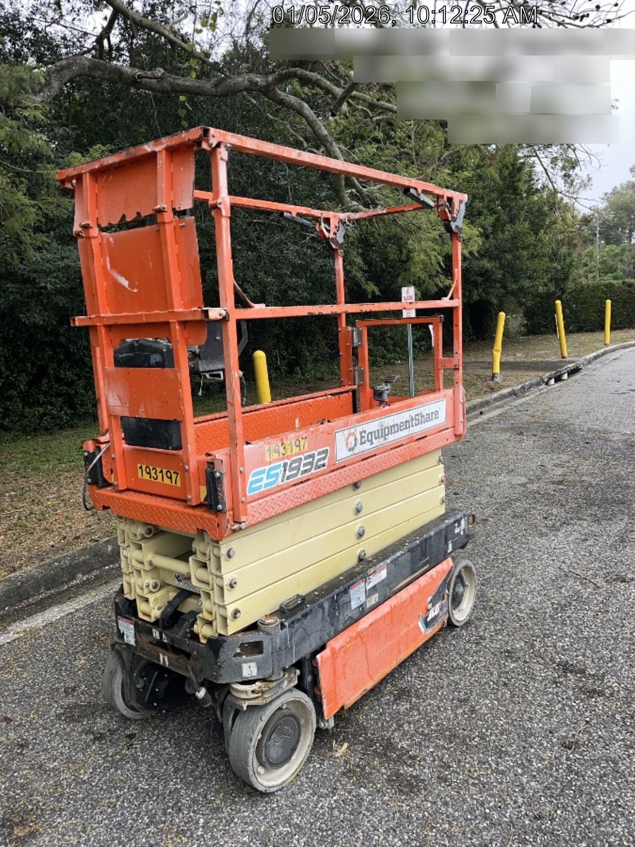 2021 JLG ES1932