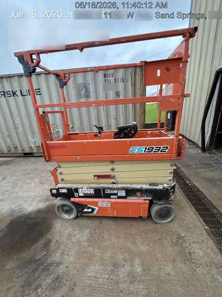 2021 JLG ES1932
