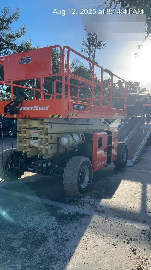 2025 JLG RT4394