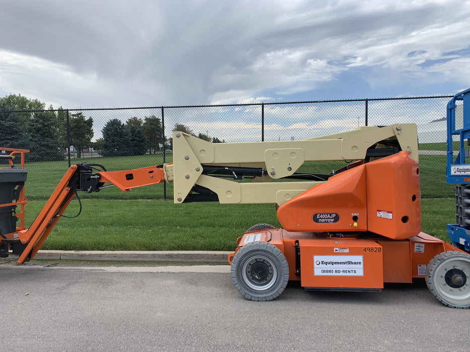2019 JLG E400AJPN